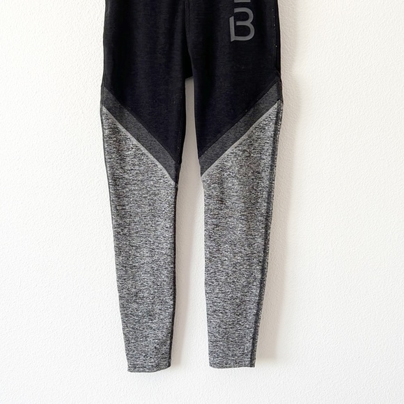 Beyond Yoga Legging - Picture 3 of 14